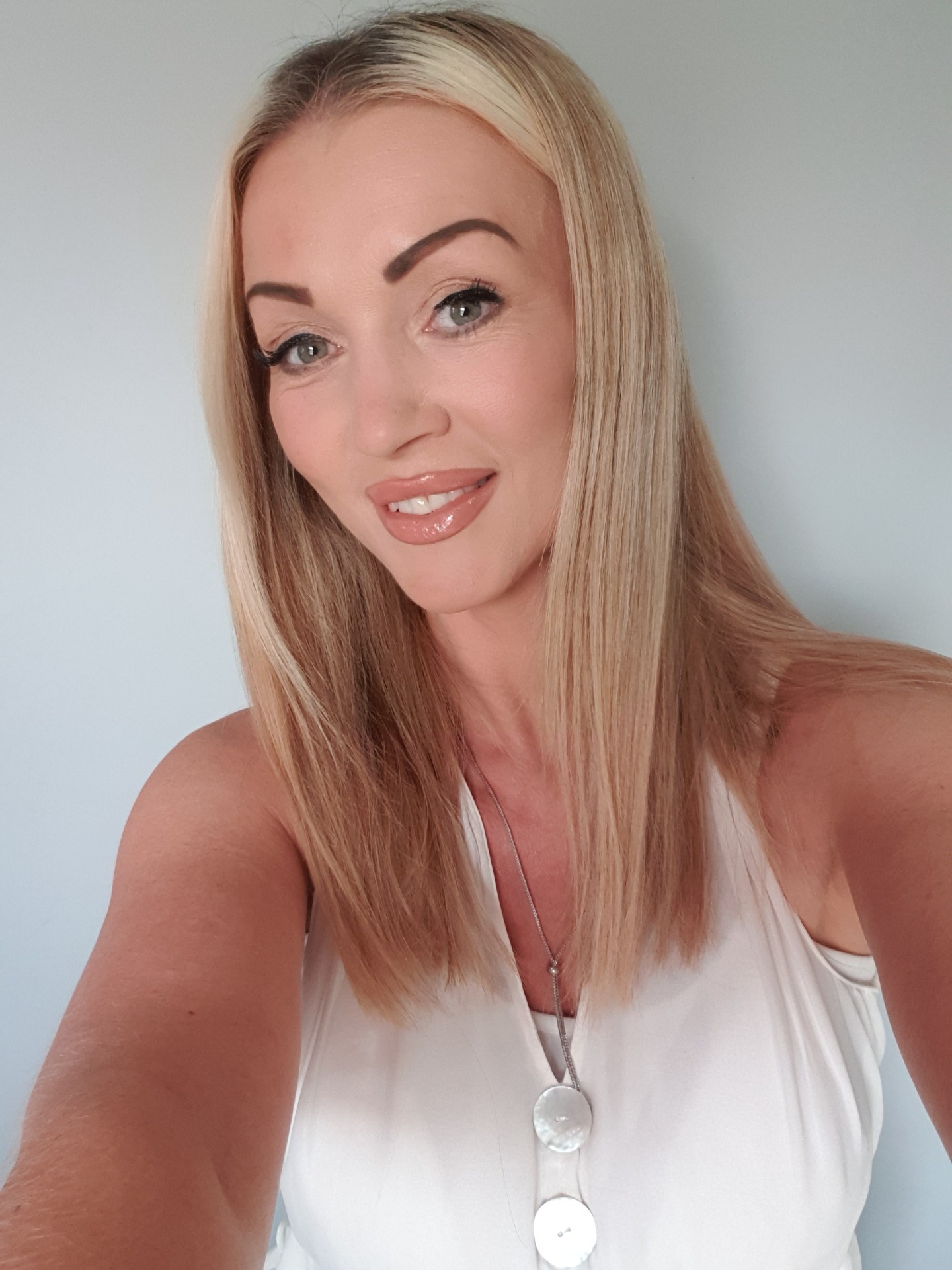 Lisa Graham / Lisa.KalmKoach counsellor from St Helens